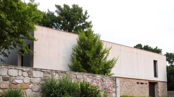 10 stratégies efficaces pour améliorer l'isolation thermique extérieure