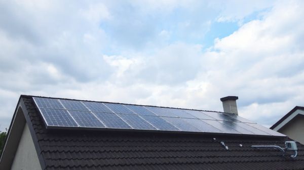 5 astuces pour économiser avec des panneaux solaires photovoltaïques
